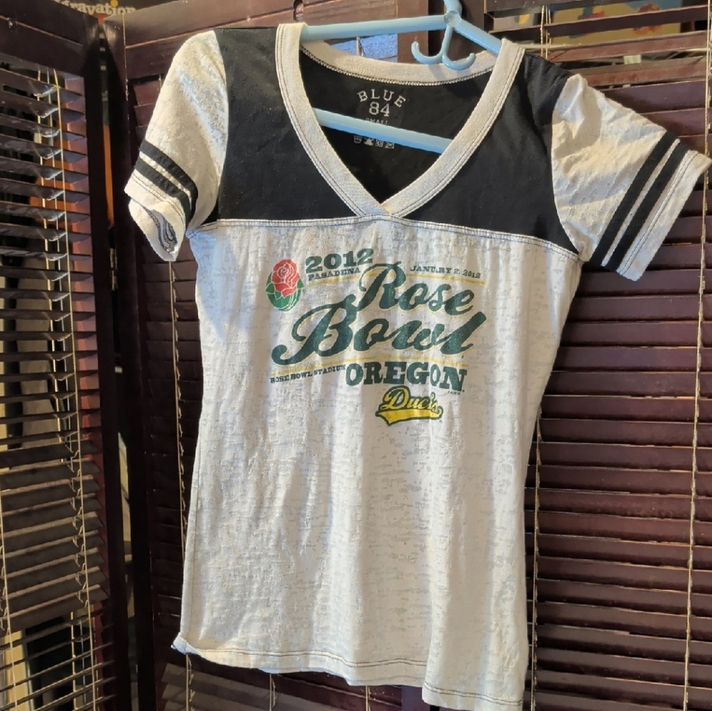 Blue 84 Women's  Rose Bowl Tee - Black, White, Green